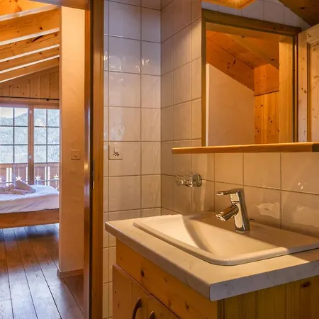 Groot 10 Pers Ski-in Chalet Met Openhaard En Garage Horská chata
