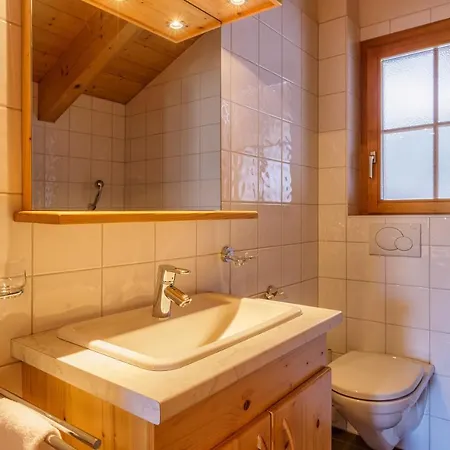 Groot 10 Pers Ski-in Chalet Met Openhaard En Garage Horská chata *